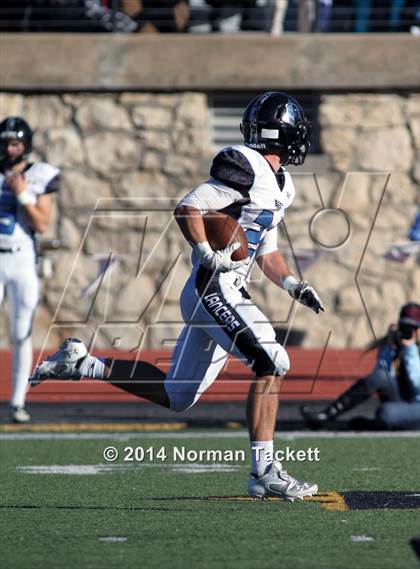 Thumbnail 3 in Hutchinson vs. East (KSHSAA 6A Final) photogallery.