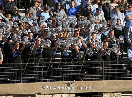 Thumbnail 2 in Hutchinson vs. East (KSHSAA 6A Final) photogallery.