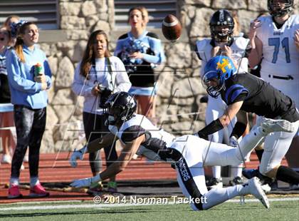 Thumbnail 1 in Hutchinson vs. East (KSHSAA 6A Final) photogallery.