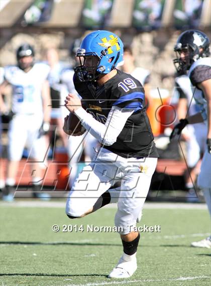 Thumbnail 1 in Hutchinson vs. East (KSHSAA 6A Final) photogallery.