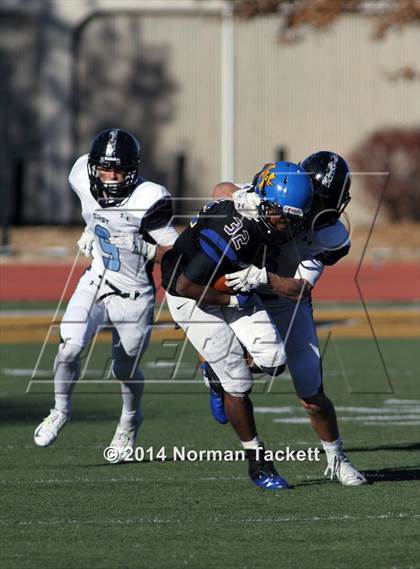 Thumbnail 1 in Hutchinson vs. East (KSHSAA 6A Final) photogallery.