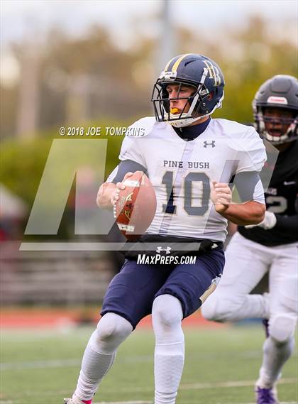 Thumbnail 3 in Pine Bush vs. Monroe-Woodbury (Section 9 Class AA Semifinal ) photogallery.