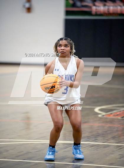 Thumbnail 1 in Triton vs. Elizabeth Seton (Battle in the Bull Invitational) photogallery.