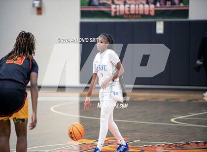 Thumbnail 3 in Triton vs. Elizabeth Seton (Battle in the Bull Invitational) photogallery.