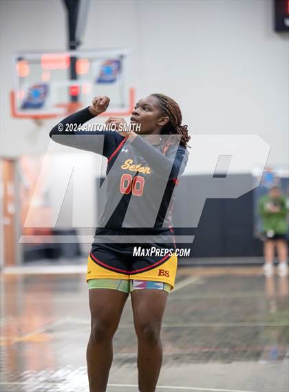 Thumbnail 1 in Triton vs. Elizabeth Seton (Battle in the Bull Invitational) photogallery.