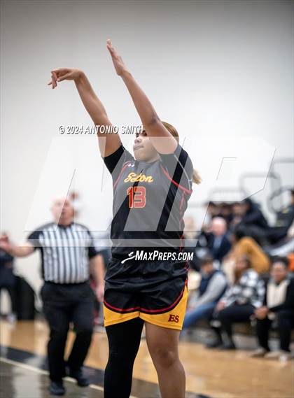 Thumbnail 1 in Triton vs. Elizabeth Seton (Battle in the Bull Invitational) photogallery.