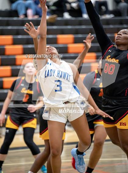 Thumbnail 3 in Triton vs. Elizabeth Seton (Battle in the Bull Invitational) photogallery.