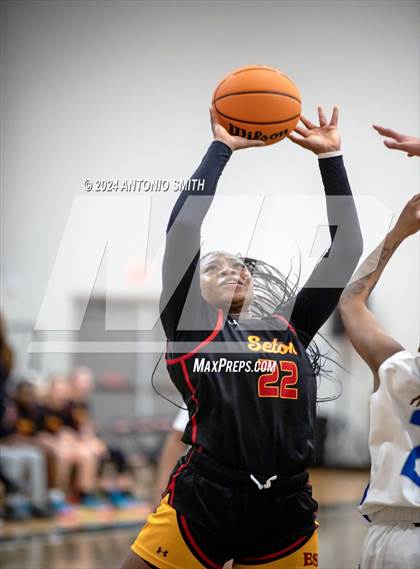 Thumbnail 1 in Triton vs. Elizabeth Seton (Battle in the Bull Invitational) photogallery.