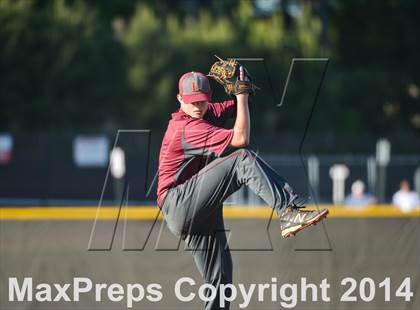 Thumbnail 2 in Lassiter vs. Johns Creek (GHSA Round 2 Playoff) photogallery.