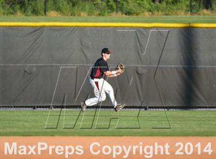 Thumbnail 3 in Lassiter vs. Johns Creek (GHSA Round 2 Playoff) photogallery.