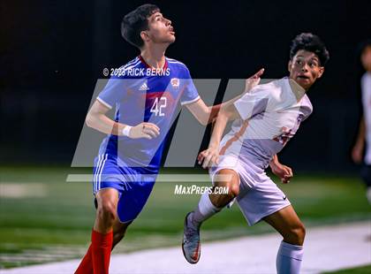 Thumbnail 1 in Grand Oaks @ Oak Ridge (Battle of the Oaks) photogallery.