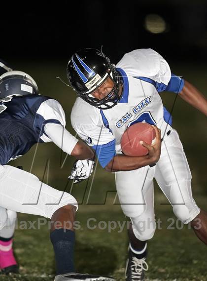 Thumbnail 2 in St. Genevieve vs. California City photogallery.