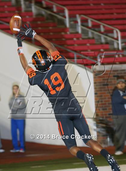 Thumbnail 2 in Gilmer vs. Celina (UIL 4A Semifinal) photogallery.