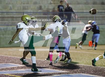 Thumbnail 1 in St. Monica vs Salesian photogallery.