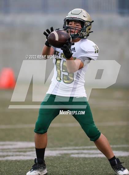 Thumbnail 2 in St. Monica vs Salesian photogallery.