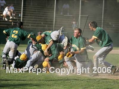 Thumbnail 2 in Oakmont vs Vanden (D3 Section Final) photogallery.