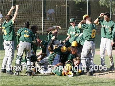 Thumbnail 1 in Oakmont vs Vanden (D3 Section Final) photogallery.
