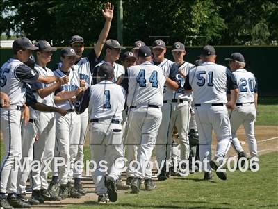 Thumbnail 3 in Oakmont vs Vanden (D3 Section Final) photogallery.