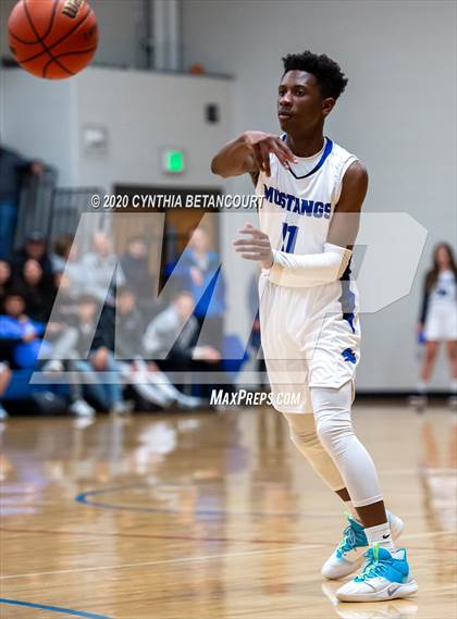 Thumbnail 2 in Mile High Academy vs Front Range Baptist photogallery.