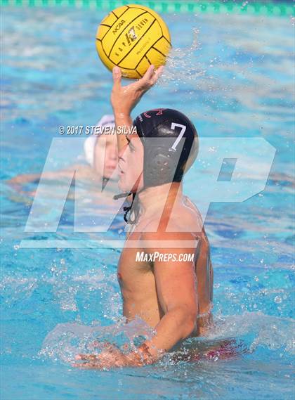 Thumbnail 3 in Newport Harbor vs. Oaks Christian (CIF SoCal Regional D1 Semifinal) photogallery.