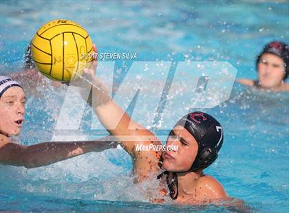Thumbnail 3 in Newport Harbor vs. Oaks Christian (CIF SoCal Regional D1 Semifinal) photogallery.
