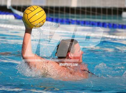 Thumbnail 2 in Newport Harbor vs. Oaks Christian (CIF SoCal Regional D1 Semifinal) photogallery.