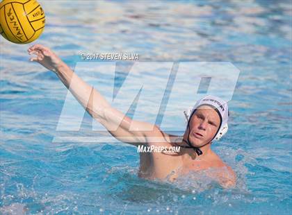 Thumbnail 2 in Newport Harbor vs. Oaks Christian (CIF SoCal Regional D1 Semifinal) photogallery.