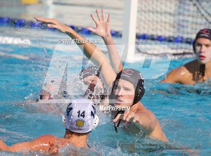 Thumbnail 3 in Newport Harbor vs. Oaks Christian (CIF SoCal Regional D1 Semifinal) photogallery.