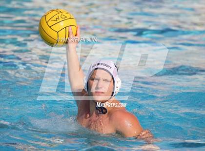 Thumbnail 2 in Newport Harbor vs. Oaks Christian (CIF SoCal Regional D1 Semifinal) photogallery.