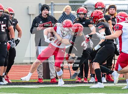 Thumbnail 3 in Yelm vs. Marysville-Pilchuck (3A Playoffs) photogallery.