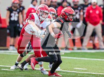 Thumbnail 2 in Yelm vs. Marysville-Pilchuck (3A Playoffs) photogallery.