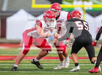 Thumbnail 2 in Yelm vs. Marysville-Pilchuck (3A Playoffs) photogallery.