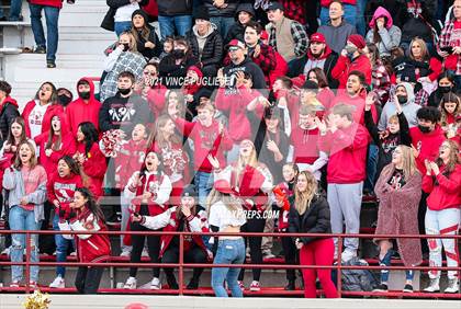 Thumbnail 1 in Yelm vs. Marysville-Pilchuck (3A Playoffs) photogallery.