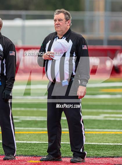 Thumbnail 3 in Yelm vs. Marysville-Pilchuck (3A Playoffs) photogallery.