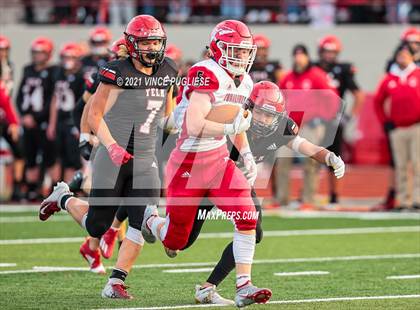 Thumbnail 1 in Yelm vs. Marysville-Pilchuck (3A Playoffs) photogallery.