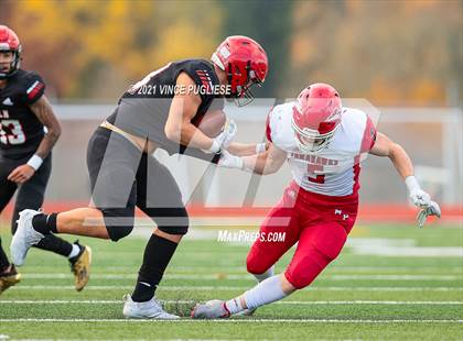 Thumbnail 3 in Yelm vs. Marysville-Pilchuck (3A Playoffs) photogallery.