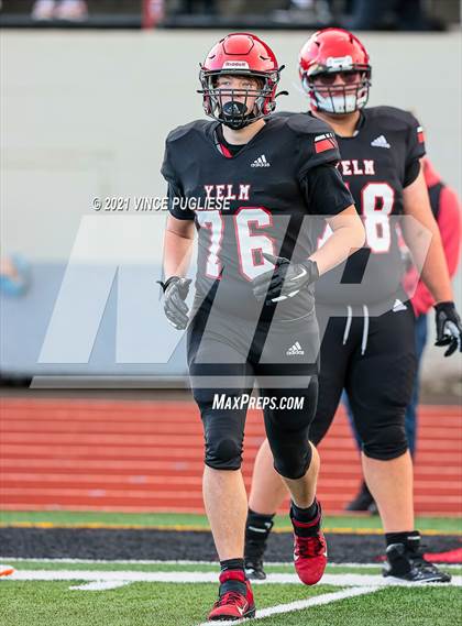 Thumbnail 3 in Yelm vs. Marysville-Pilchuck (3A Playoffs) photogallery.
