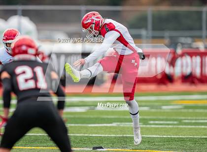 Thumbnail 1 in Yelm vs. Marysville-Pilchuck (3A Playoffs) photogallery.