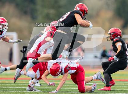 Thumbnail 3 in Yelm vs. Marysville-Pilchuck (3A Playoffs) photogallery.