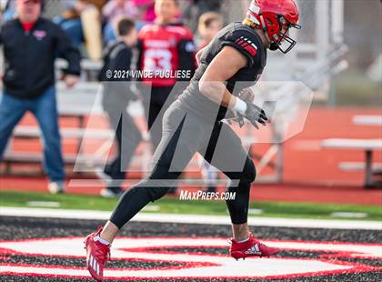 Thumbnail 1 in Yelm vs. Marysville-Pilchuck (3A Playoffs) photogallery.