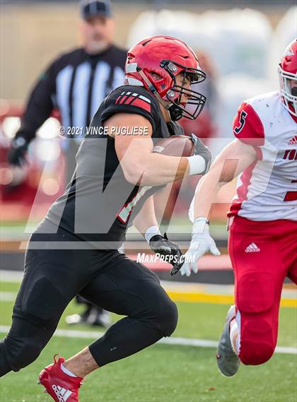 Thumbnail 2 in Yelm vs. Marysville-Pilchuck (3A Playoffs) photogallery.