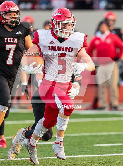 Thumbnail 3 in Yelm vs. Marysville-Pilchuck (3A Playoffs) photogallery.