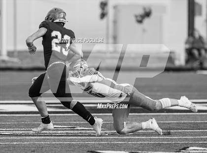 Thumbnail 3 in Yelm vs. Marysville-Pilchuck (3A Playoffs) photogallery.