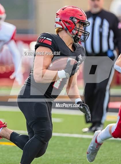 Thumbnail 1 in Yelm vs. Marysville-Pilchuck (3A Playoffs) photogallery.