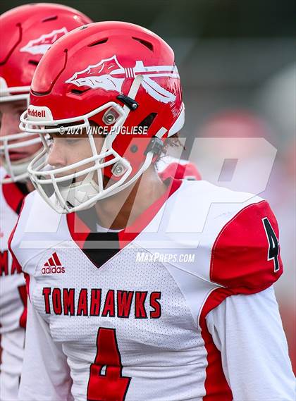 Thumbnail 1 in Yelm vs. Marysville-Pilchuck (3A Playoffs) photogallery.
