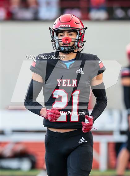 Thumbnail 3 in Yelm vs. Marysville-Pilchuck (3A Playoffs) photogallery.