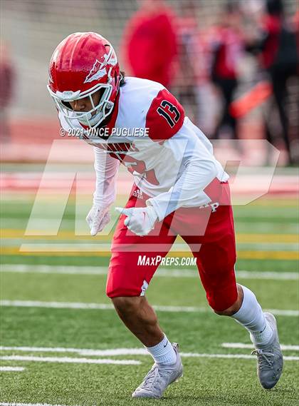 Thumbnail 1 in Yelm vs. Marysville-Pilchuck (3A Playoffs) photogallery.
