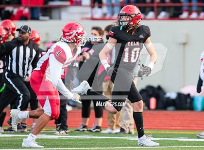 Thumbnail 1 in Yelm vs. Marysville-Pilchuck (3A Playoffs) photogallery.