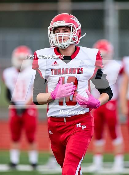 Thumbnail 1 in Yelm vs. Marysville-Pilchuck (3A Playoffs) photogallery.