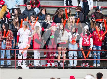 Thumbnail 1 in Yelm vs. Marysville-Pilchuck (3A Playoffs) photogallery.